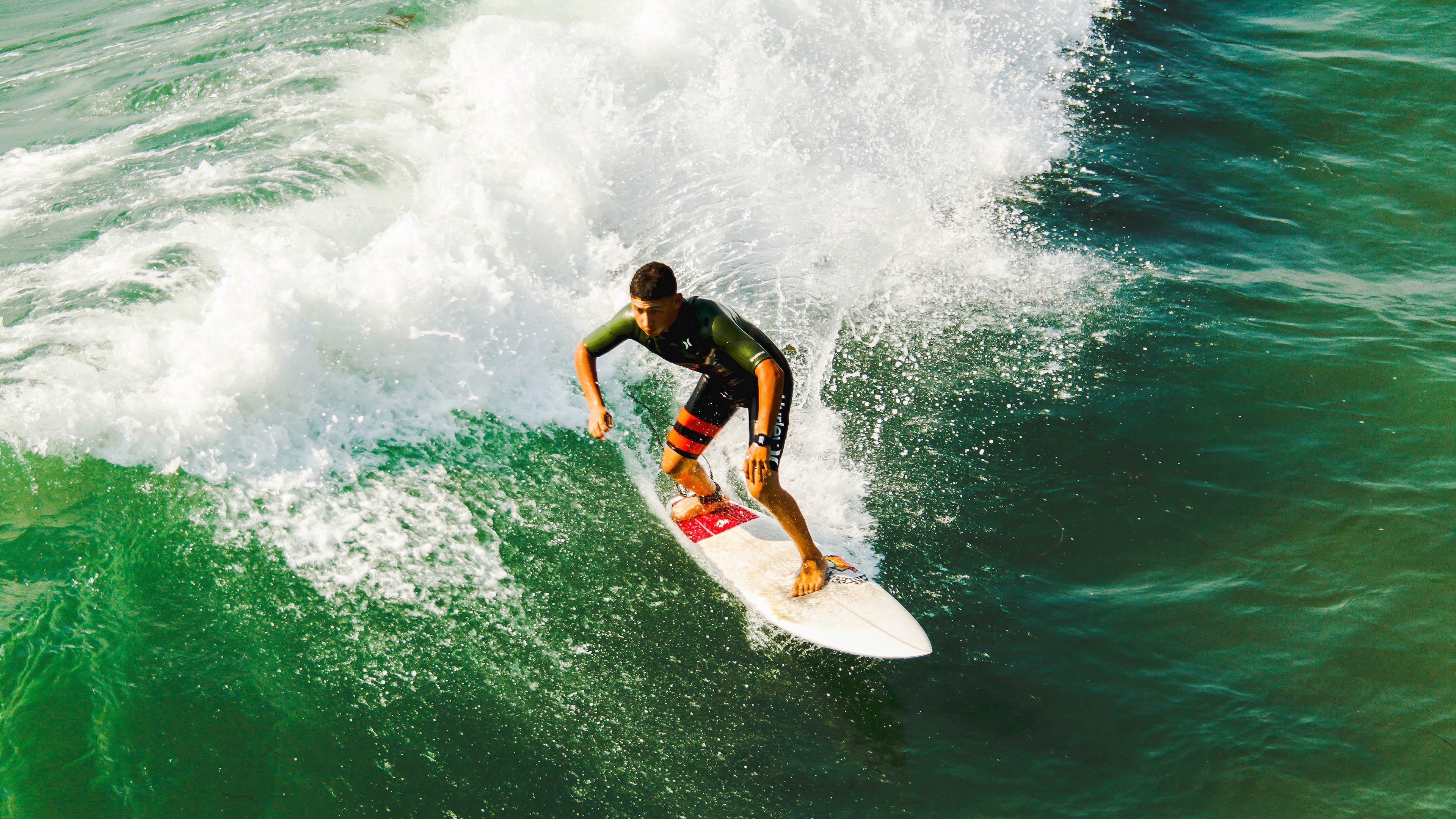 德甲:莱比锡2-1战胜汉堡,恩昆库关键进球,德甲莱比锡老板